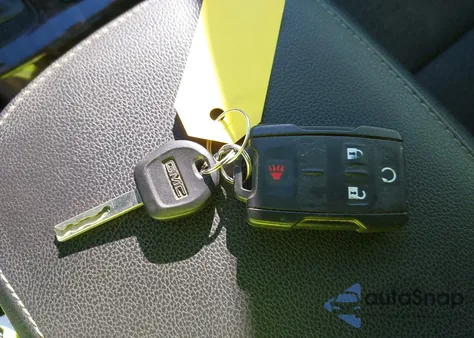 2020 GMC Canyon 4Wd Short Box Sle z USA, uszkodzony, nr VIN 1GTG6CEN5L1137596